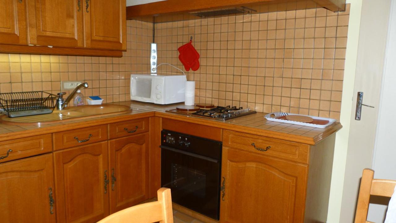Maison De Vacances Pour 6 Personnes Avec Piscine Lainsecq Dış mekan fotoğraf