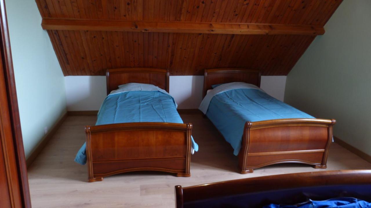 Maison De Vacances Pour 6 Personnes Avec Piscine Lainsecq Dış mekan fotoğraf