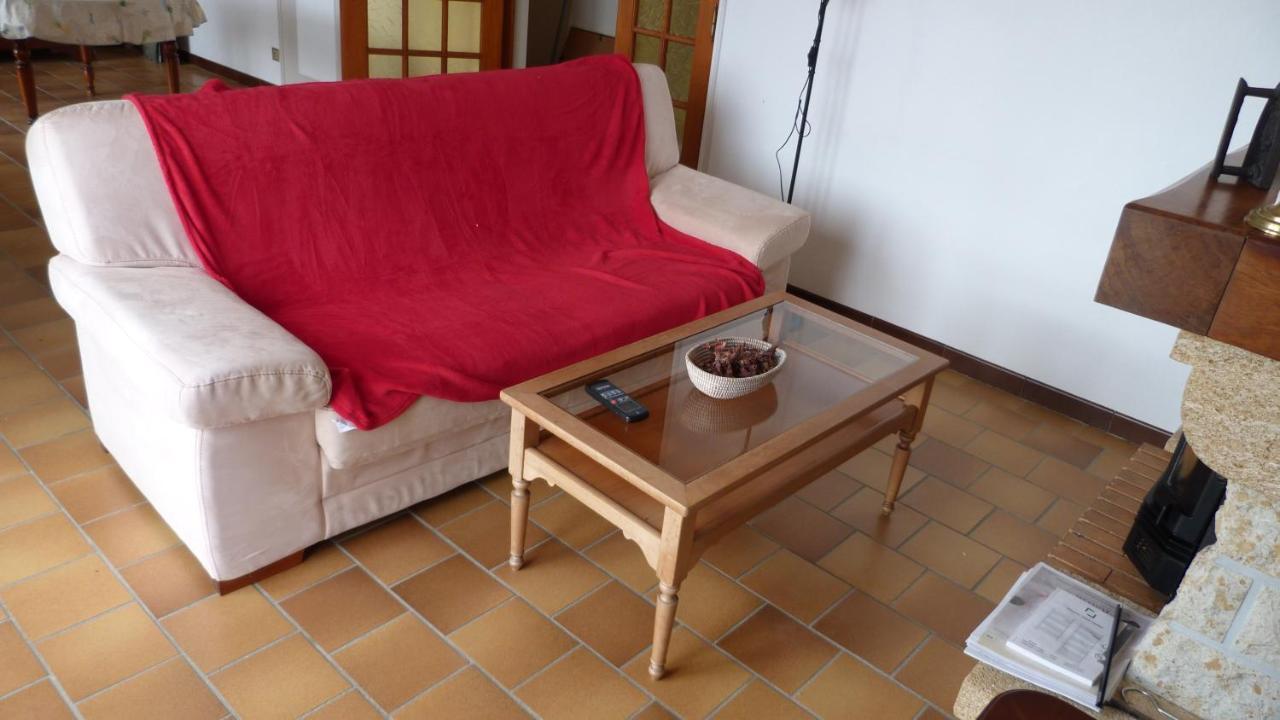 Maison De Vacances Pour 6 Personnes Avec Piscine Lainsecq Dış mekan fotoğraf